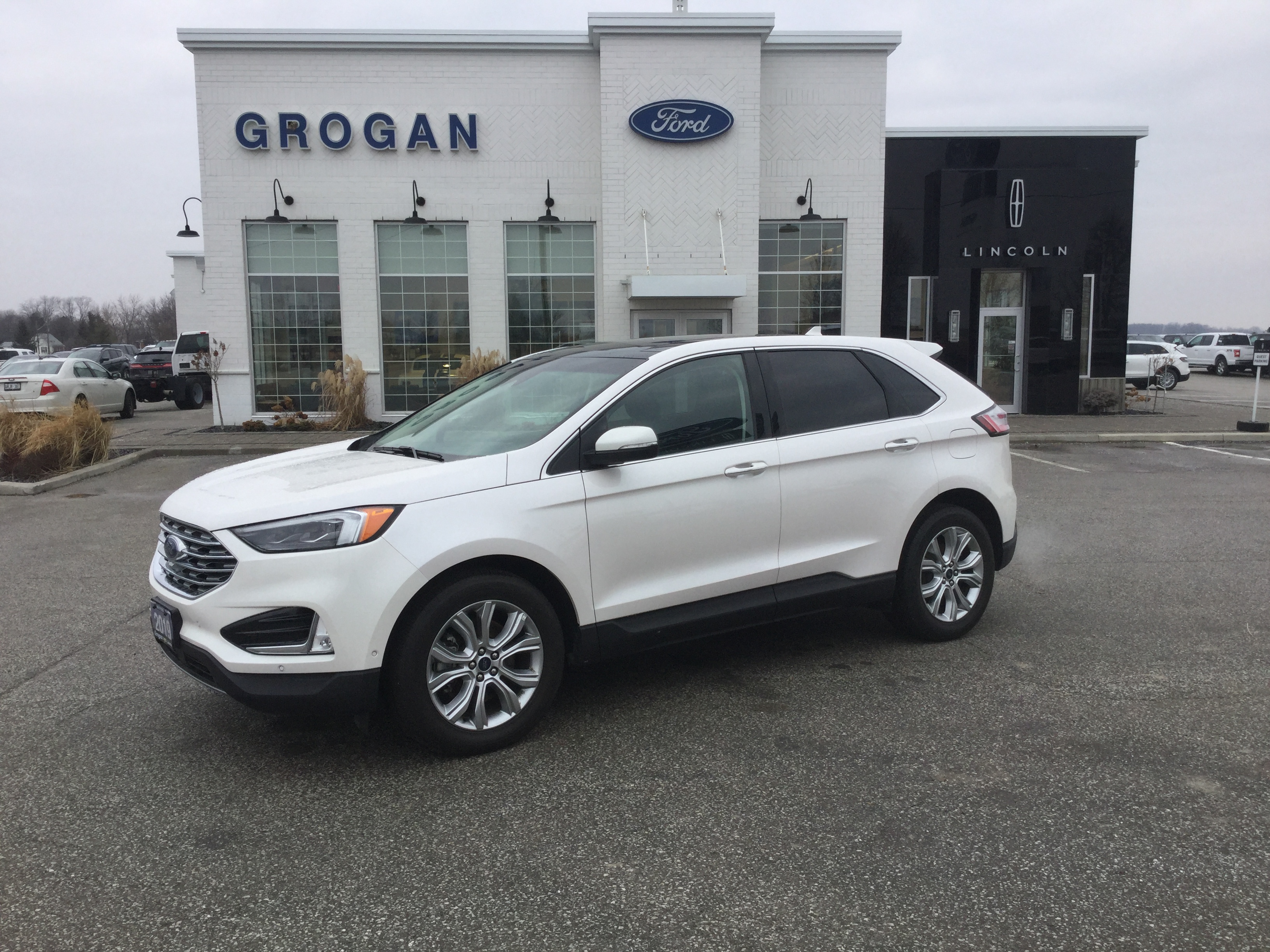 2019 Ford Edge Titanium Awd White 2 0l I4 16v Gdi Dohc Turbo