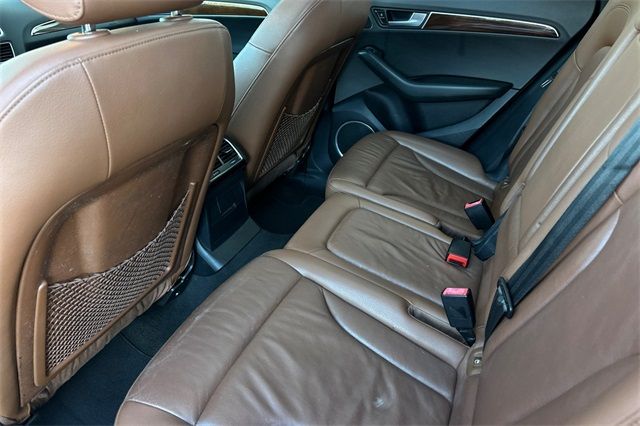 2011 Audi Q5 2.0T Premium 2011 Audi Q5 2.0T Premium