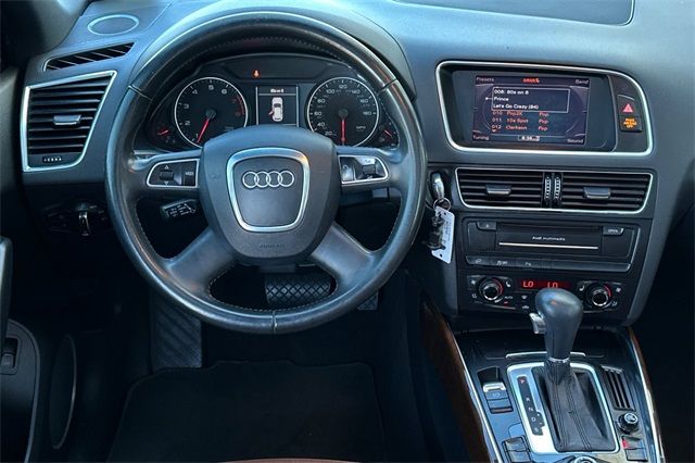 2011 Audi Q5 2.0T Premium 2011 Audi Q5 2.0T Premium