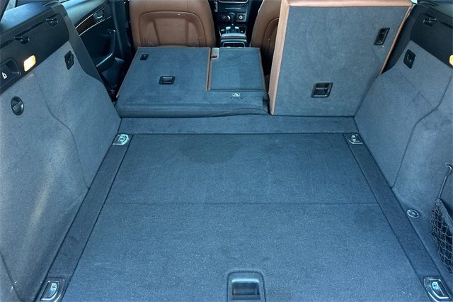 2011 Audi Q5 2.0T Premium 2011 Audi Q5 2.0T Premium