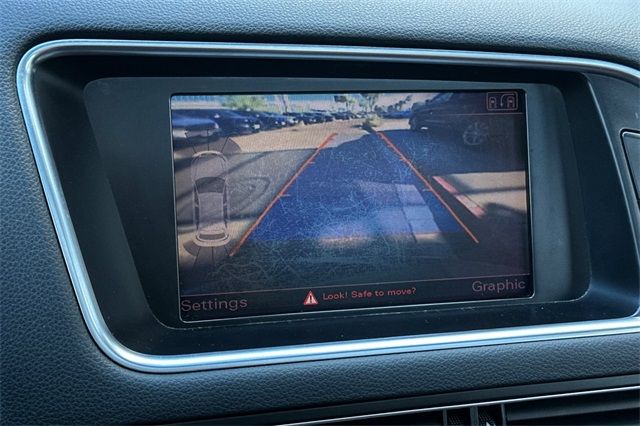 2011 Audi Q5 2.0T Premium 2011 Audi Q5 2.0T Premium