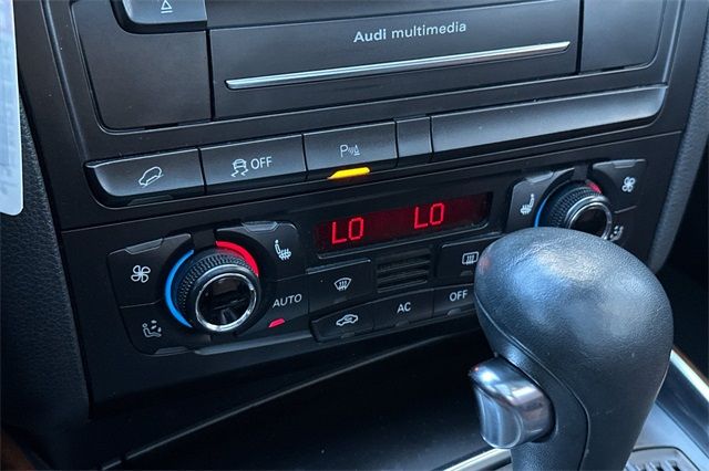 2011 Audi Q5 2.0T Premium 2011 Audi Q5 2.0T Premium