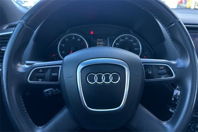 2011 Audi Q5 2.0T Premium 2011 Audi Q5 2.0T Premium