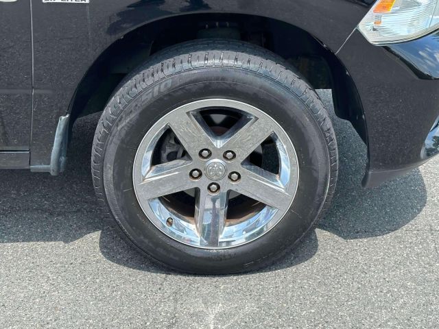 2012 Ram 1500 4WD Quad Cab 140.5 Sport