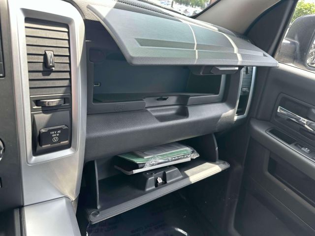 2012 Ram 1500 4WD Quad Cab 140.5 Sport