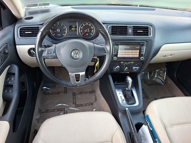 2012 Volkswagen Jetta Sedan SE w/Convenience & Sunroof PZEV