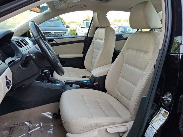 2012 Volkswagen Jetta Sedan SE w/Convenience & Sunroof PZEV