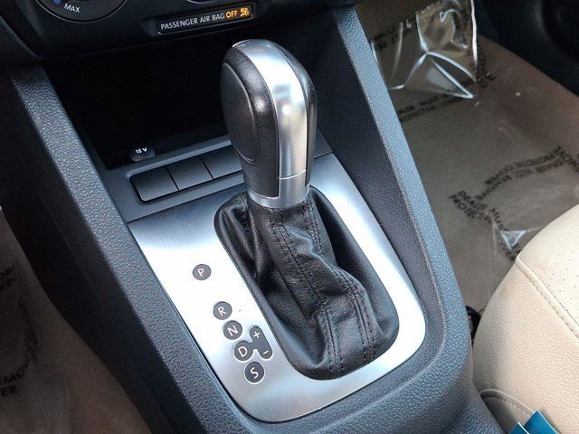 2012 Volkswagen Jetta Sedan SE w/Convenience & Sunroof PZEV