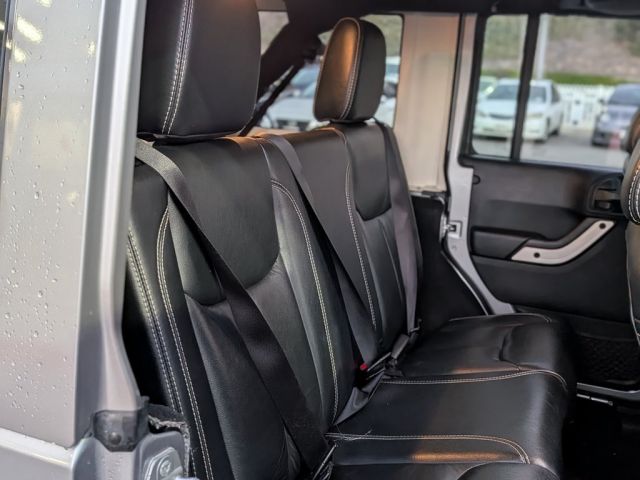 2014 Jeep Wrangler Unlimited Sahara 2014 Jeep Wrangler Unlimited Sahara