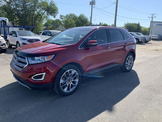 2015 Ford Edge Titanium Titanium AWD.. Low kms Red, 3.5L 6