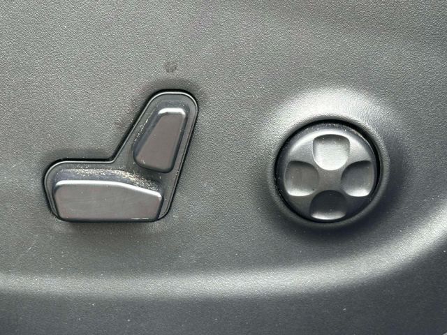 2015 Jeep Cherokee 4WD 4dr Limited 2015 Jeep Cherokee 4WD 4dr Limited