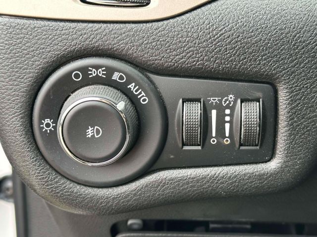 2015 Jeep Cherokee 4WD 4dr Limited 2015 Jeep Cherokee 4WD 4dr Limited