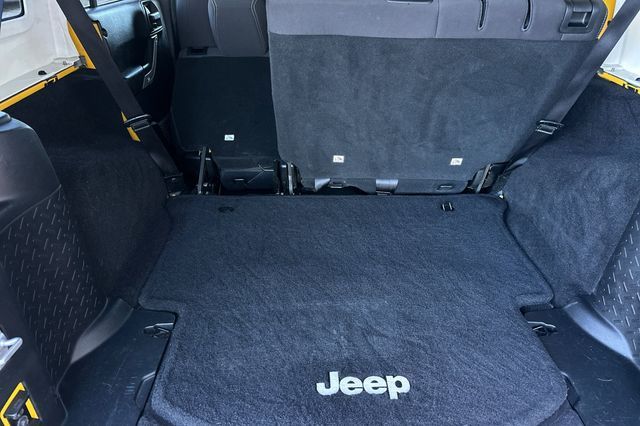 2015 Jeep Wrangler Unlimited Sahara 2015 Jeep Wrangler Unlimited Sahara