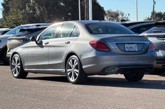 2015 Mercedes-Benz C-Class C 300 Pre-Owned 2015 Mercedes-Benz C-Class C 300 Pre-Owned