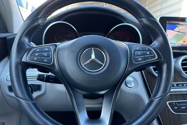 2015 Mercedes-Benz C-Class C 300 Pre-Owned 2015 Mercedes-Benz C-Class C 300 Pre-Owned