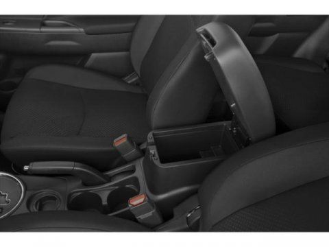 2015 Mitsubishi Outlander Sport 2.4 ES
