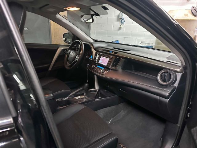 2015 Toyota RAV4 AWD 4dr XLE (Natl)