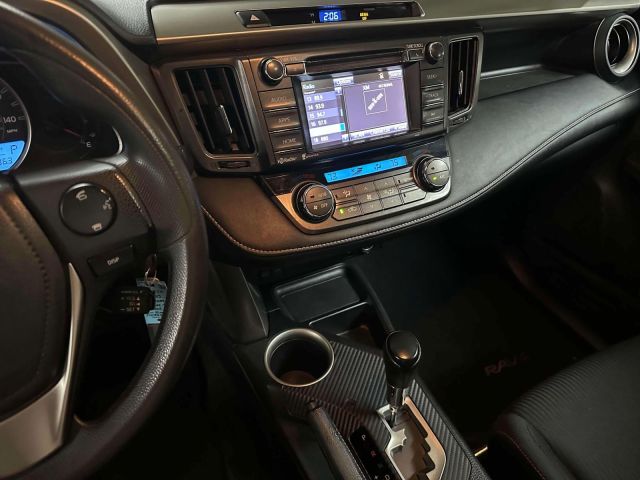 2015 Toyota RAV4 AWD 4dr XLE (Natl)