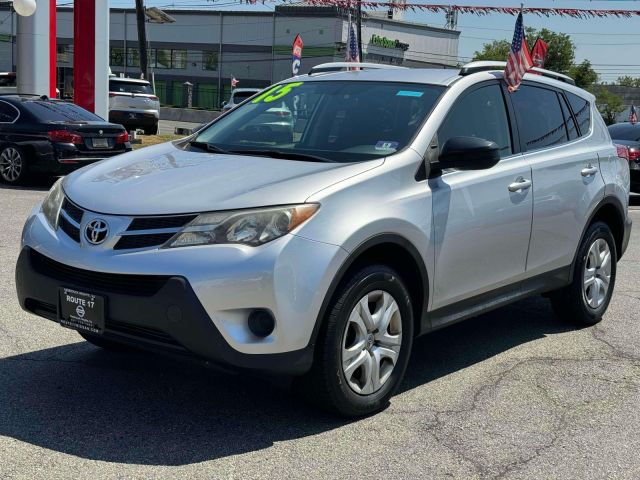 2015 Toyota RAV4 AWD 4dr LE (Natl)