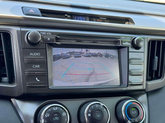 2015 Toyota RAV4 AWD 4dr LE (Natl)