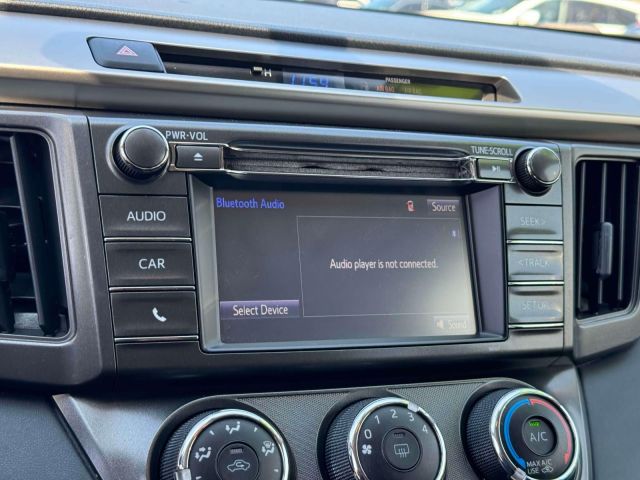 2015 Toyota RAV4 AWD 4dr LE (Natl)