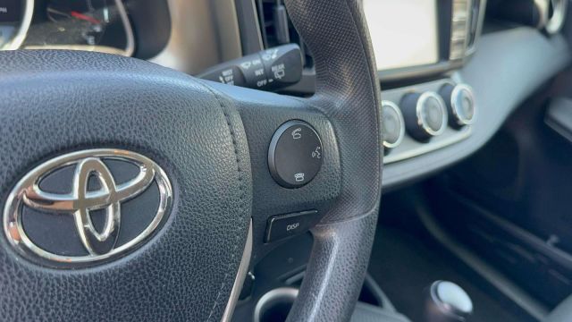 2015 Toyota RAV4 AWD 4dr LE (Natl)