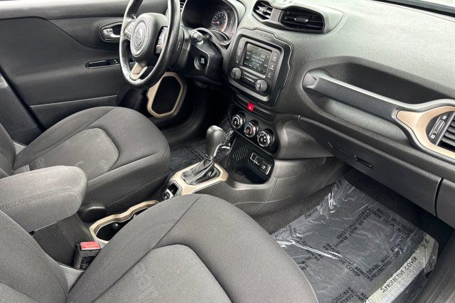 2016 Jeep Renegade Latitude Certified Pre-Owned 2016 Jeep Renegade Latitude Certified Pre-Owned