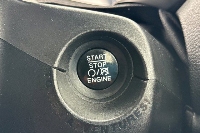 2016 Jeep Renegade Latitude Certified Pre-Owned 2016 Jeep Renegade Latitude Certified Pre-Owned