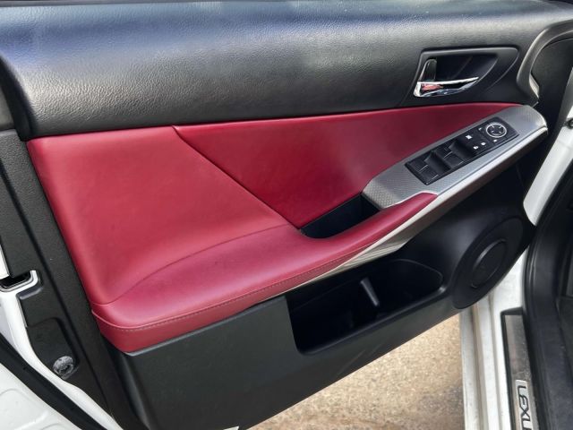 2016 Lexus IS 300 4dr Sdn AWD
