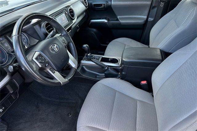 2016 Toyota Tacoma SR5 2016 Toyota Tacoma SR5