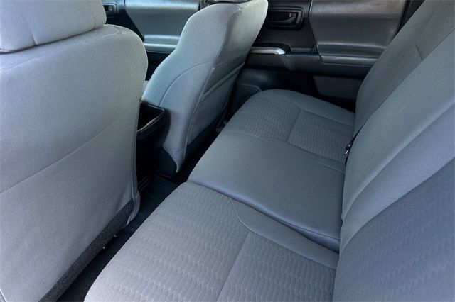 2016 Toyota Tacoma SR5 2016 Toyota Tacoma SR5