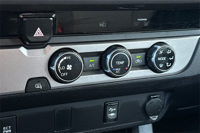 2016 Toyota Tacoma SR5 2016 Toyota Tacoma SR5