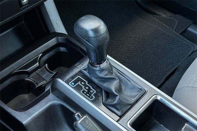 2016 Toyota Tacoma SR5 2016 Toyota Tacoma SR5