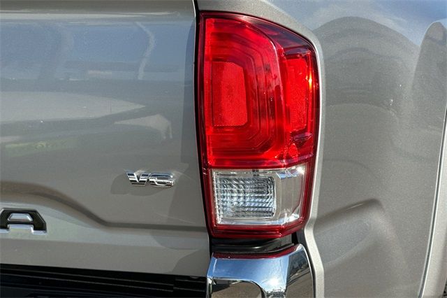 2016 Toyota Tacoma SR5 2016 Toyota Tacoma SR5