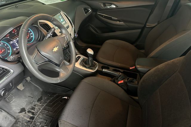 2017 Chevrolet Cruze LS