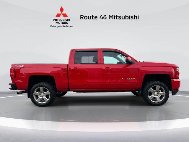 2017 Chevrolet Silverado 1500 4WD Crew Cab 143.5 LT w/2LT