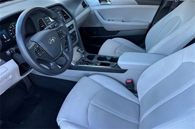 2017 Hyundai Sonata Base 2017 Hyundai Sonata Base