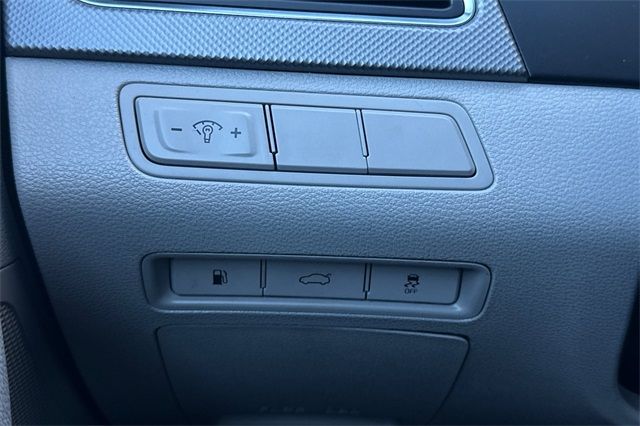 2017 Hyundai Sonata Base 2017 Hyundai Sonata Base