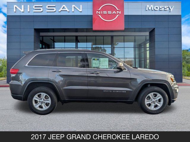 2017 Jeep Grand Cherokee Laredo 2017 Jeep Grand Cherokee Laredo