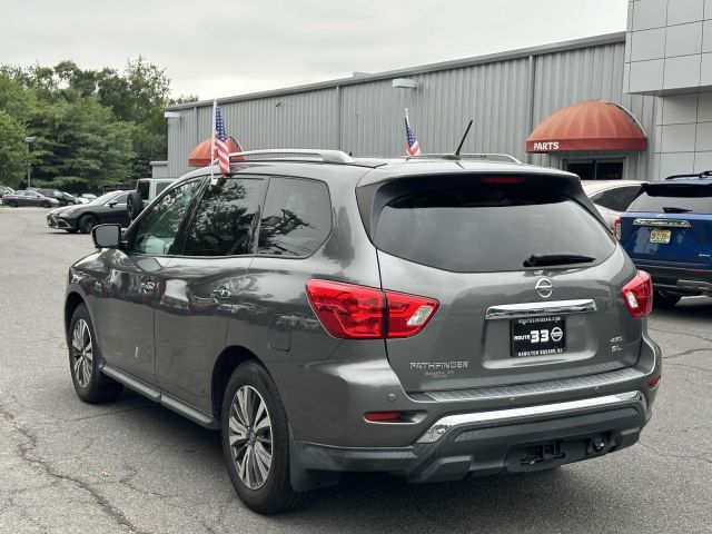 2017 Nissan Pathfinder 4x4 SL