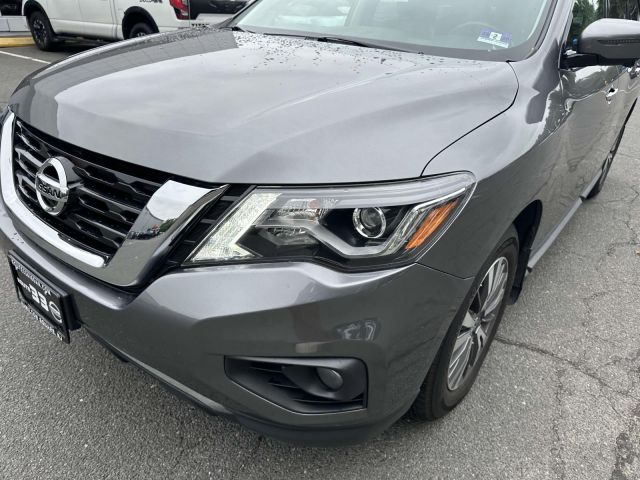 2017 Nissan Pathfinder 4x4 SL