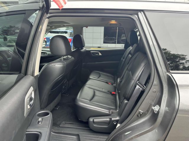 2017 Nissan Pathfinder 4x4 SL
