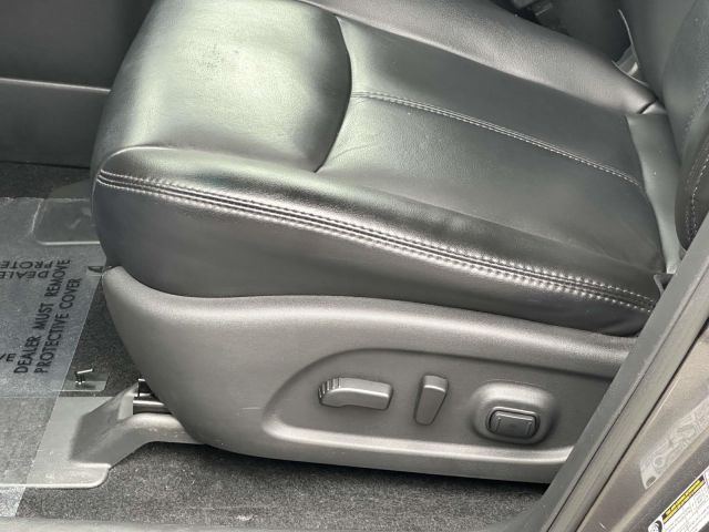 2017 Nissan Pathfinder 4x4 SL