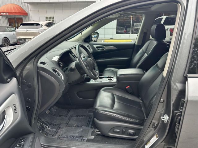 2017 Nissan Pathfinder 4x4 SL