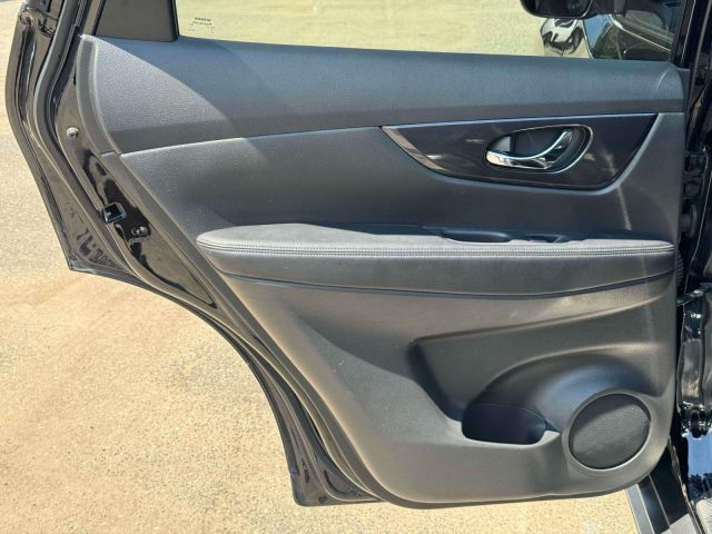 2017 Nissan Rogue AWD SV