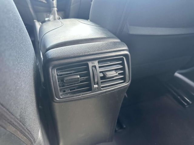 2017 Nissan Rogue AWD SV