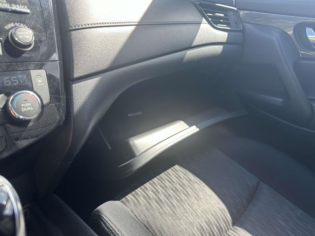 2017 Nissan Rogue AWD SV