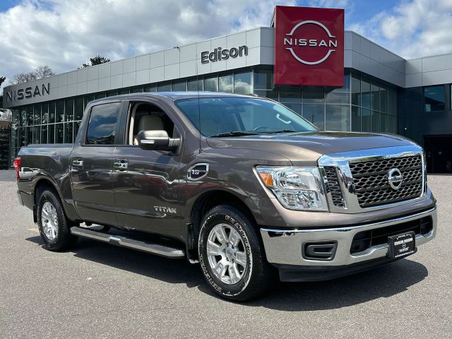 2017 Nissan Titan 4x2 Crew Cab SV