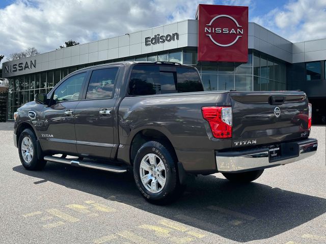 2017 Nissan Titan 4x2 Crew Cab SV