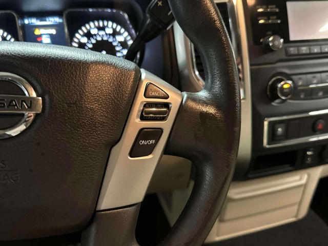 2017 Nissan Titan 4x2 Crew Cab SV